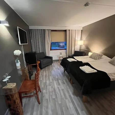 Studio Elli 24 Suuri Huone 25m2 Micro Keitin Jaeaekaappi Apartment Sastamala